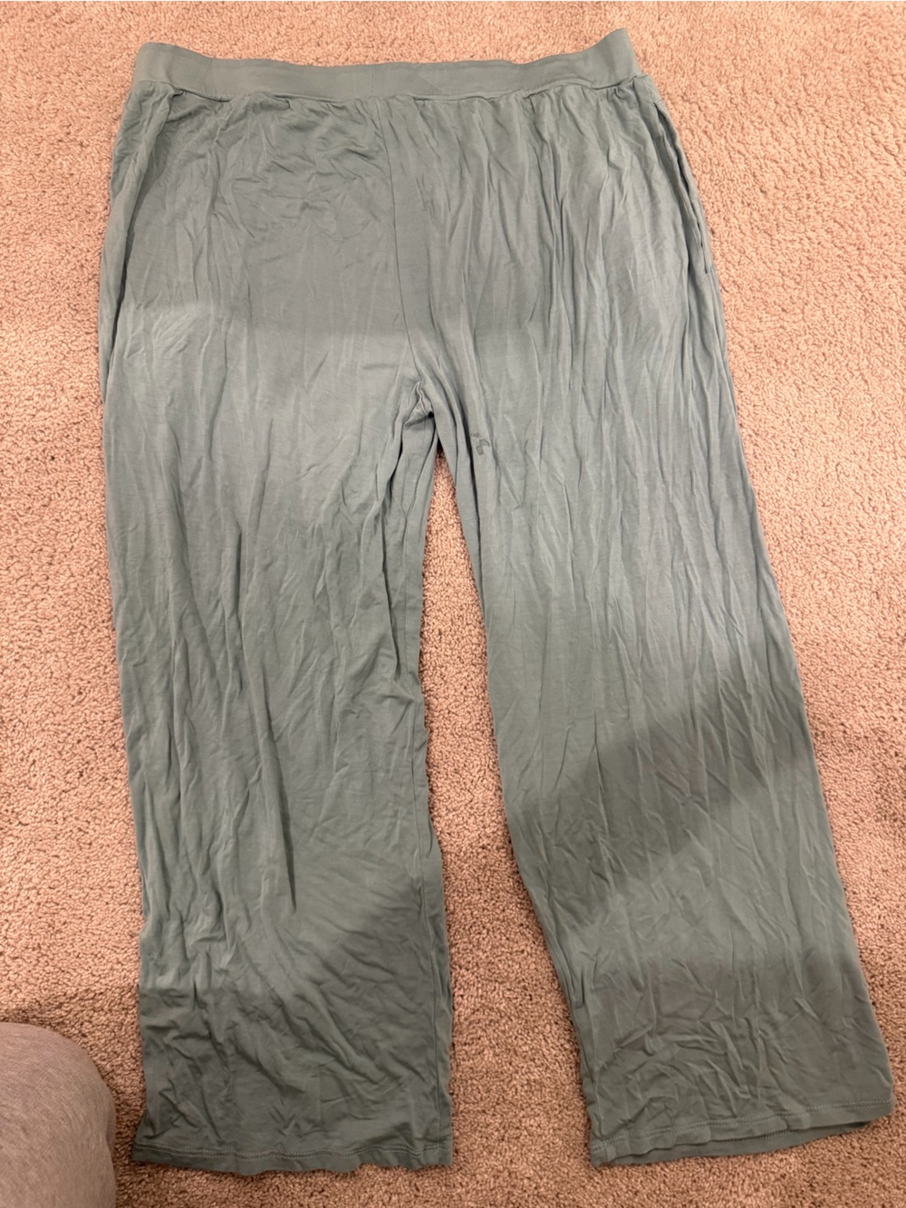 Kindred bravely Lightweight Olive Green Wide Leg Pants